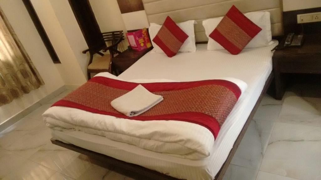 Hotel Saffron Inn New Delhi Extérieur photo