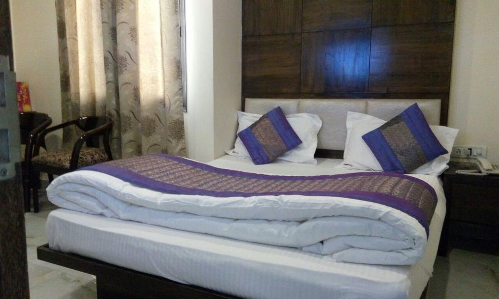 Hotel Saffron Inn New Delhi Extérieur photo